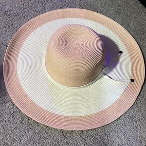 Beach hat